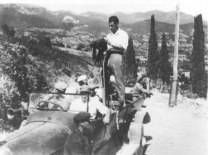 Vertov und Kaufman bei Dreharbeiten