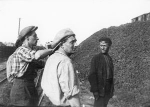 Kaufman und Vertov bei Dreharbeiten