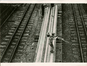 Kaufman während der Dreharbeiten zu "Čelovek s kinoapparatom"