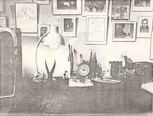 Vertovs Wohnung in Moskau, Lampe