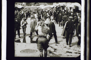 Kaufman geht durch den Markt