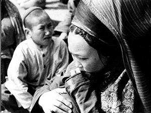 Junge usbekische Frau 